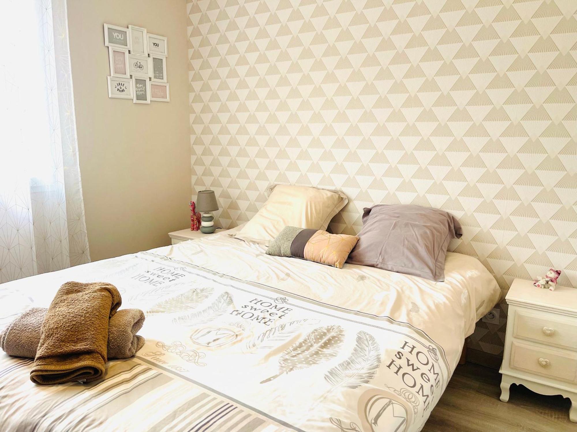 Petite Maison Au Calme Poupry Екстериор снимка