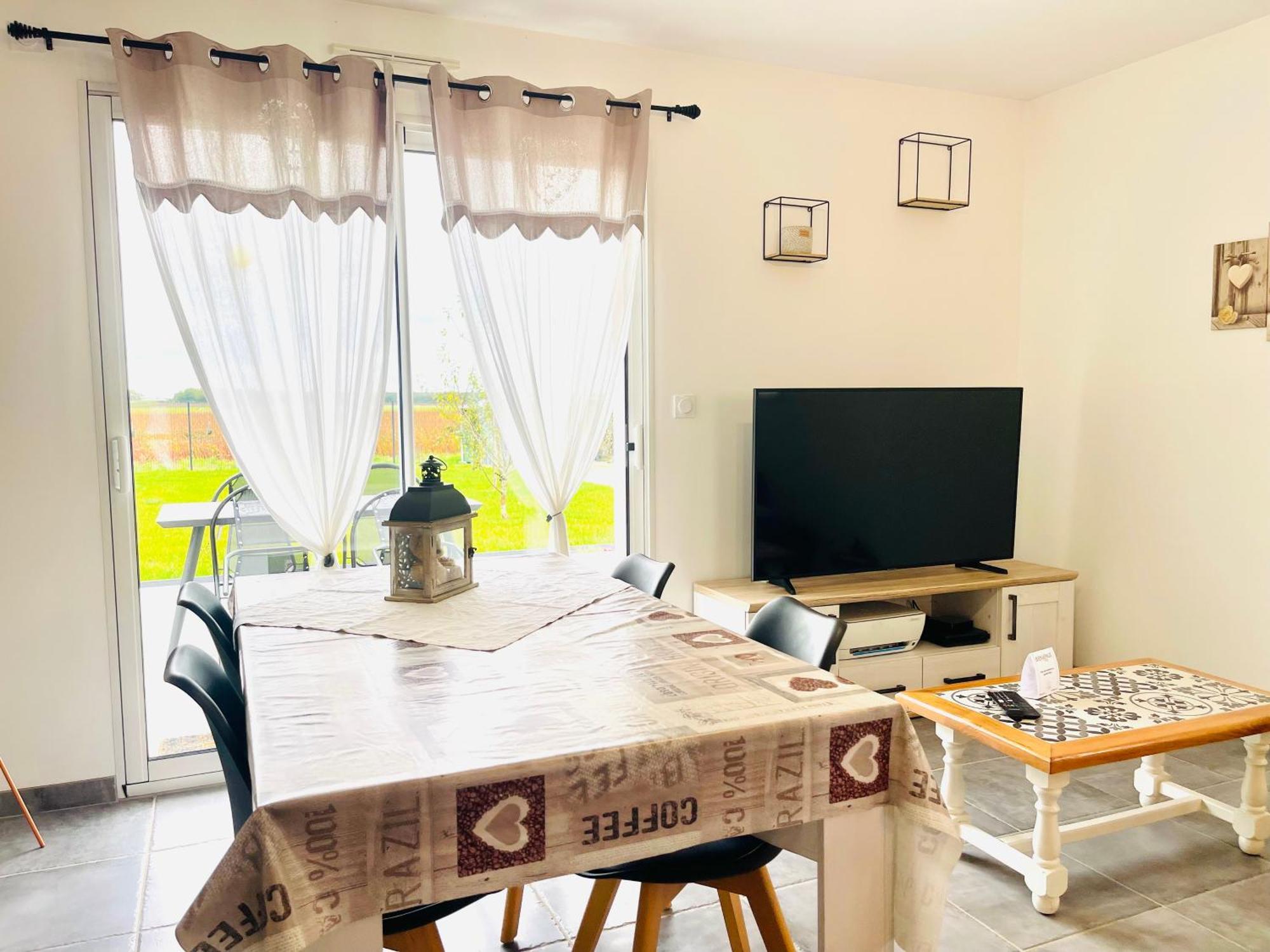 Petite Maison Au Calme Poupry Екстериор снимка